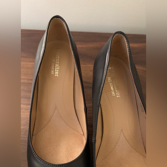 Naturalizer Michelle Leather Pumps - Black - Picture 5 of 6